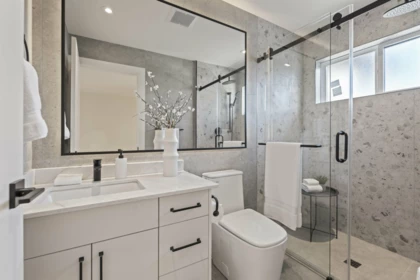 Entry Foyer Photo of 9357 Forest Way, Delta, BC