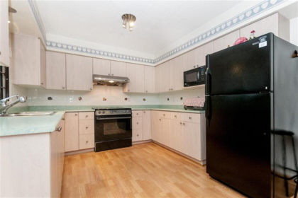 Kitchen Island Photo of 2147 Grant Avenue, Port Coquitlam, BC