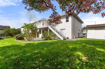 Swimming Pool Photo of 1586 Sheffield Drive, Agassiz, BC