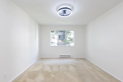 Basement Recreation Room Photo of 206 1447 Best Street, White Rock, BC
