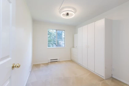 Hallway Photo of 206 1447 Best Street, White Rock, BC