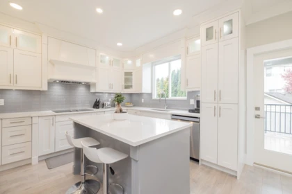 Primary Bathroom Photo of 6477 189 Street, Surrey, BC
