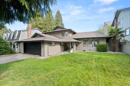 Fitness Center Photo Near 11473 Royal Crescent, Surrey, BC