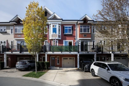 55 8068 207 Street, Langley, BC, Langley — Townhouse for sale