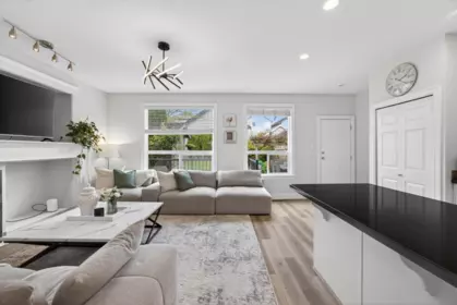 Breakfast Nook Photo of 19485 66a Avenue, Surrey, BC