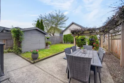 Garden / Landscaping Photo of 19485 66a Avenue, Surrey, BC