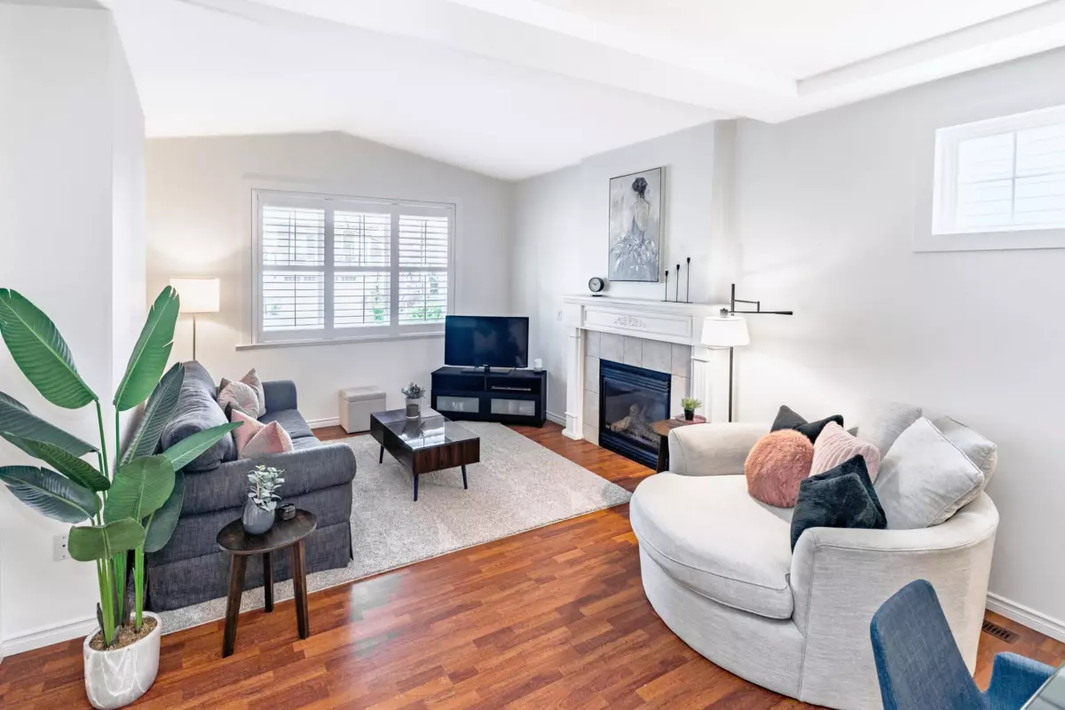 Living Room Photo of 23346 133 Avenue, Maple Ridge, BC