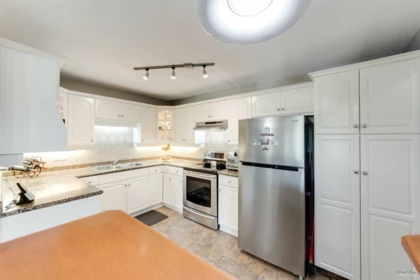 203 17740 58a Avenue, Surrey, BC, Surrey — Apartment/Condo for sale