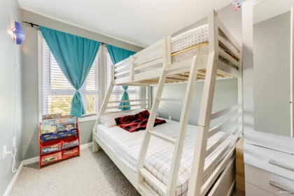 Hallway Photo of 203 17740 58a Avenue, Surrey, BC