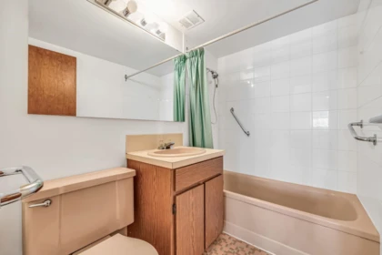 Guest Bathroom Photo of 301 1050 Chilco Street, Vancouver, BC