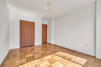 Primary Bathroom Photo of 301 1050 Chilco Street, Vancouver, BC
