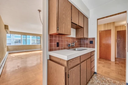 Walk-In Closet Photo of 301 1050 Chilco Street, Vancouver, BC