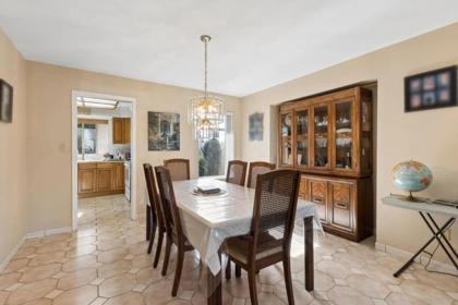 Breakfast Nook Photo of 5356 Union Street, Burnaby, BC