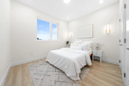 Hot Tub / Spa Photo of 1 3581 Haida Drive, Vancouver, BC