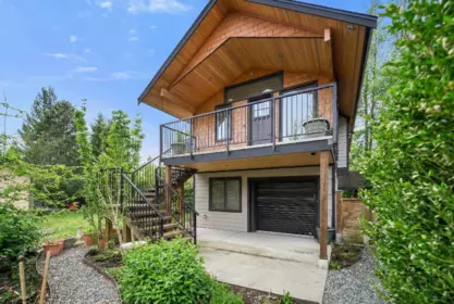 Mudroom Photo of 41281 Meadow Avenue, Squamish, BC