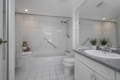 Basement Recreation Room Photo of 304 15272 20 Avenue, Surrey, BC
