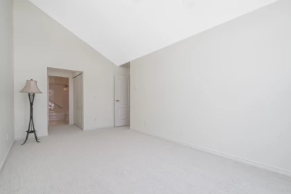 Loft / Bonus Room Photo of 304 15272 20 Avenue, Surrey, BC