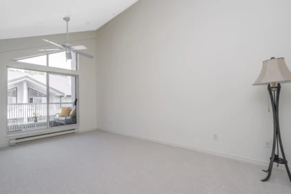 Office / Den Photo of 304 15272 20 Avenue, Surrey, BC