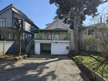 1039 E 41st Avenue, Vancouver, BC, Vancouver — Single Family Residence for sale