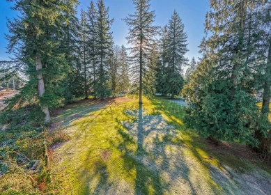 Neighborhood Park Photo Near 26267 64 Avenue, Langley, BC