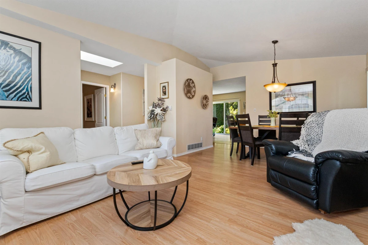 Family Room Photo of 1 45160 South Sumas Road, Chilliwack, BC