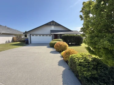 Garden / Landscaping Photo of 6335 Tyler Road, Sechelt, BC