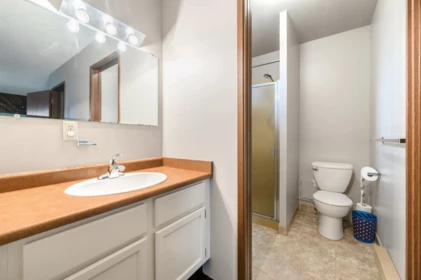 Powder Room Photo of 11121 Kingsbridge Drive, Richmond, BC