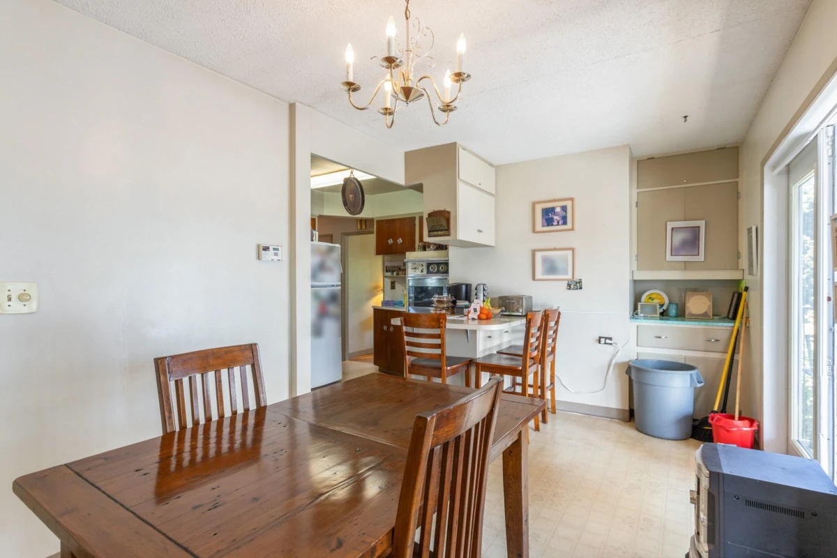 Dining Area Photo of 7851 Joffre Avenue, Burnaby, BC