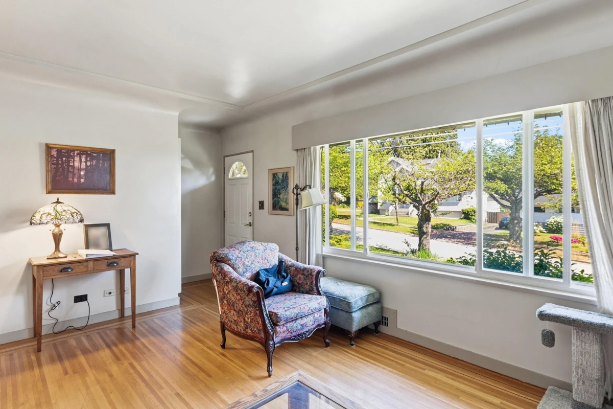 Living Room Photo of 7851 Joffre Avenue, Burnaby, BC