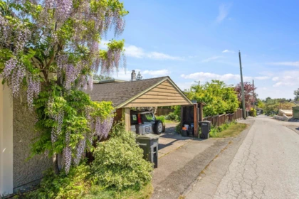 Hallway Photo of 7851 Joffre Avenue, Burnaby, BC