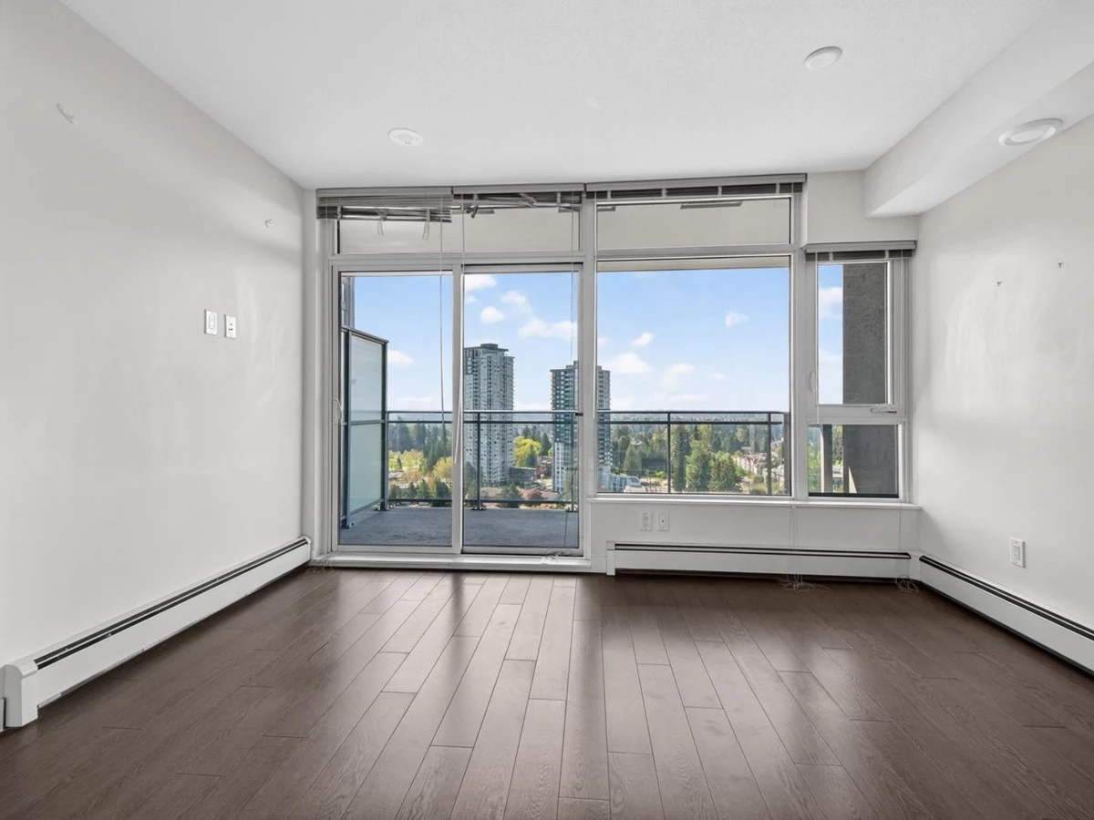 Dining Area Photo of 1907 13308 Central Avenue, Surrey, BC
