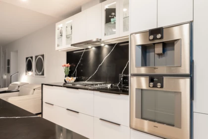 Kitchen Island Photo of 501 138 Athletes Way, Vancouver, BC