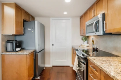Primary Bedroom Photo of 1403 288 Ungless Way, Port Moody, BC