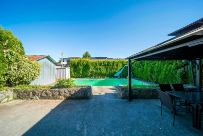 Hot Tub / Spa Photo of 951 Everett Crescent, Burnaby, BC