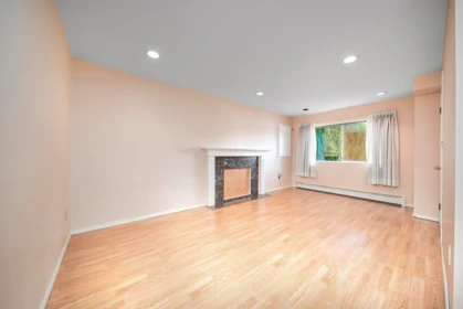 Loft / Bonus Room Photo of 951 Everett Crescent, Burnaby, BC