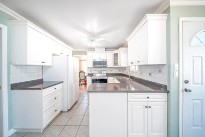 Primary Bedroom Photo of 951 Everett Crescent, Burnaby, BC