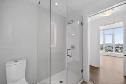 Guest Bathroom Photo of 2008 7303 Noble Lane, Burnaby, BC