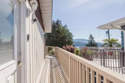 Front Yard Photo of 606 Martin Road, Gibsons, BC