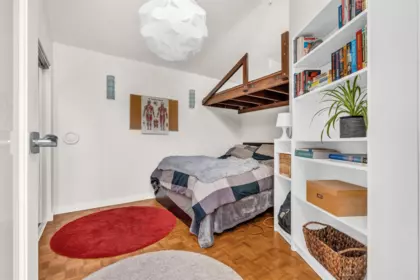 Office / Den Photo of 517 Atlantic Street, Vancouver, BC