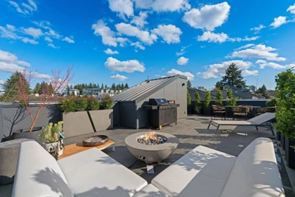 Garden / Landscaping Photo of 692 W 29th Avenue, Vancouver, BC