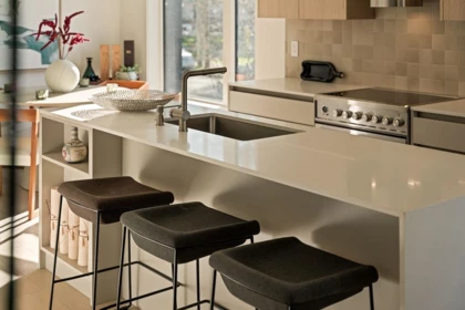 Kitchen Island Photo of 692 W 29th Avenue, Vancouver, BC