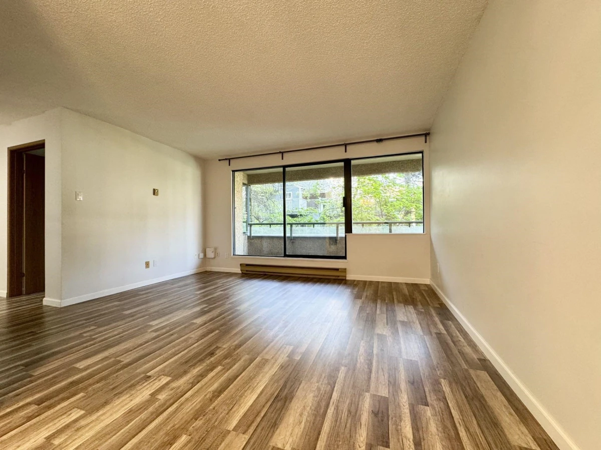 Family Room Photo of 204 1026 Queens Avenue, New Westminster, BC
