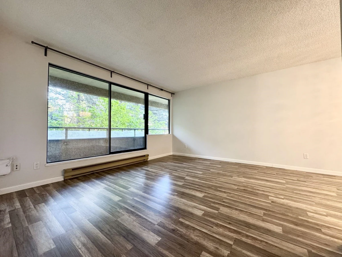 Living Room Photo of 204 1026 Queens Avenue, New Westminster, BC