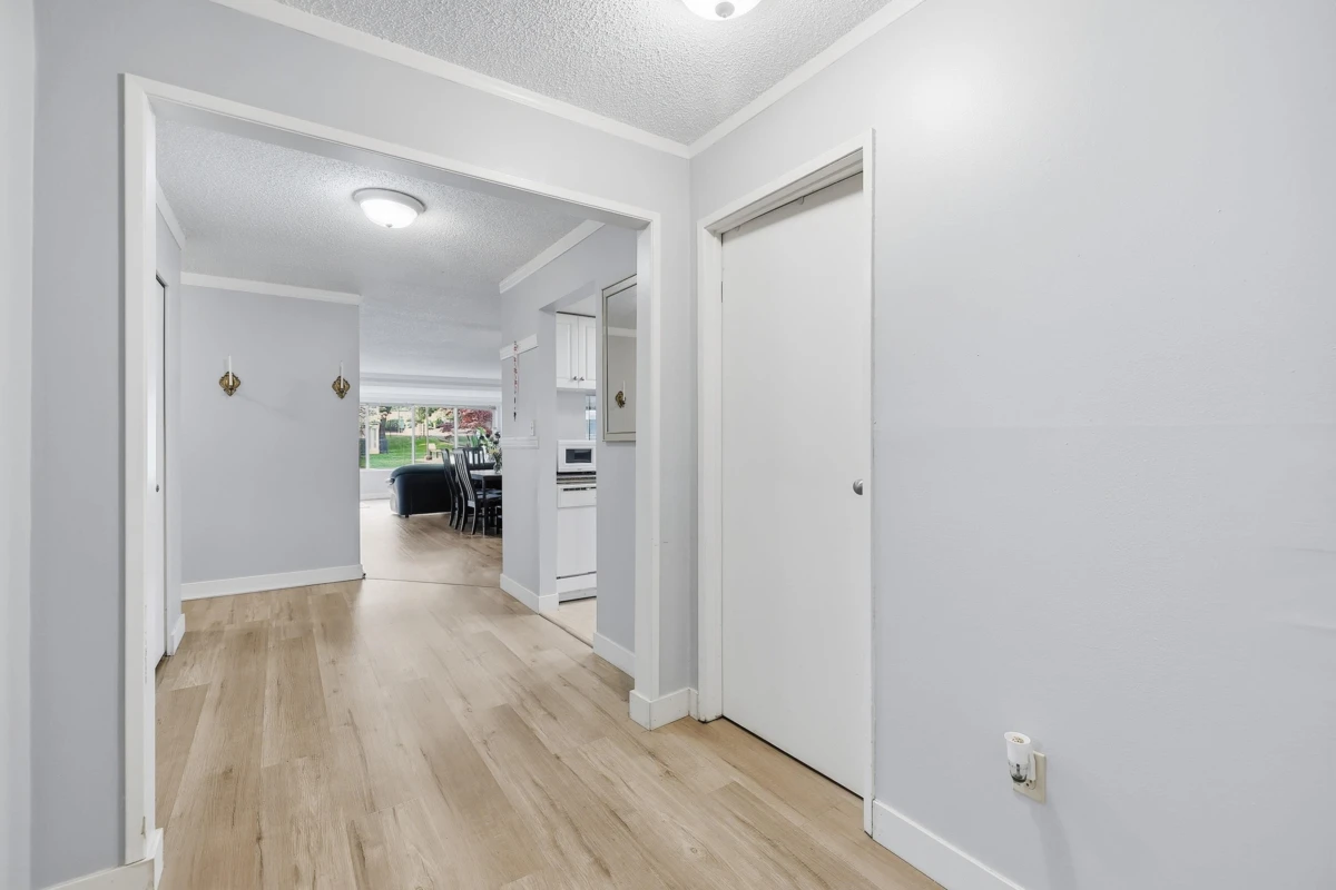 Dining Area Photo of 101 9635 121 Street, Surrey, BC
