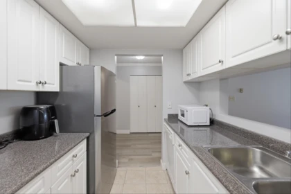 Primary Bathroom Photo of 101 9635 121 Street, Surrey, BC