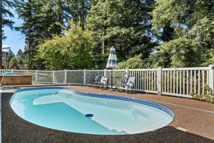 Outdoor Kitchen Photo of 3164 Old Clayburn Road, Abbotsford, BC