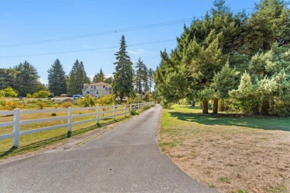 Primary Bedroom Photo of 3164 Old Clayburn Road, Abbotsford, BC