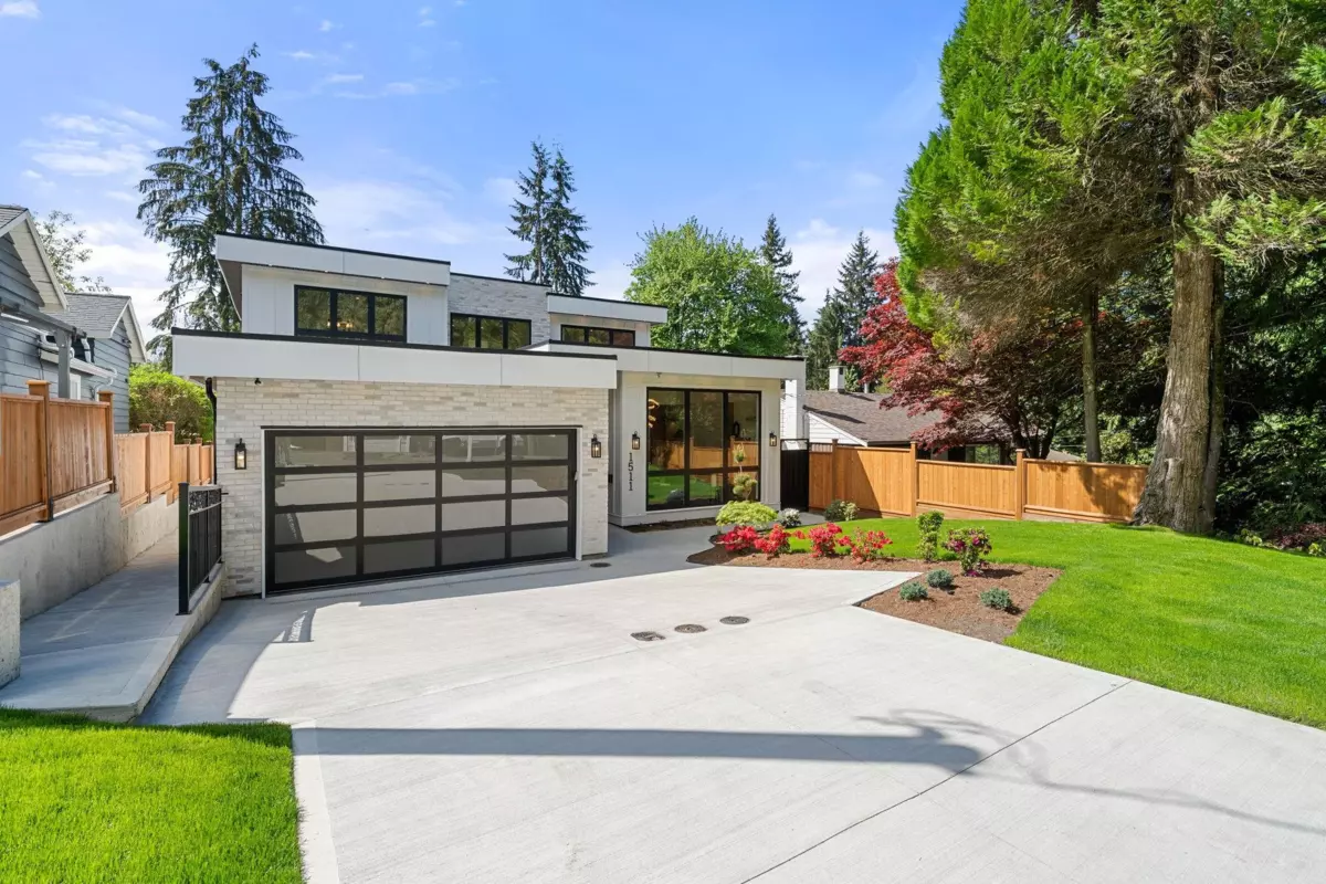 Family Room Photo of 1511 Burrill Avenue, North Vancouver, BC