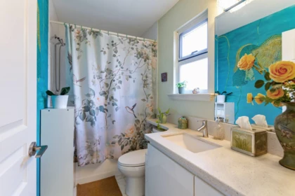 Powder Room Photo of 2952 W 8th Avenue, Vancouver, BC