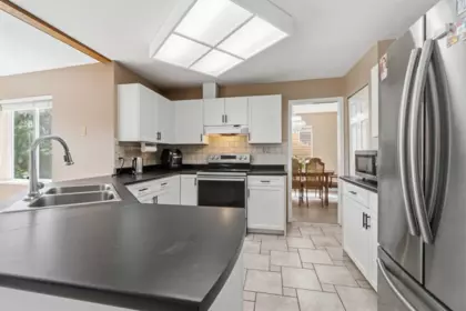 Breakfast Nook Photo of 133 Warrick Street, Coquitlam, BC